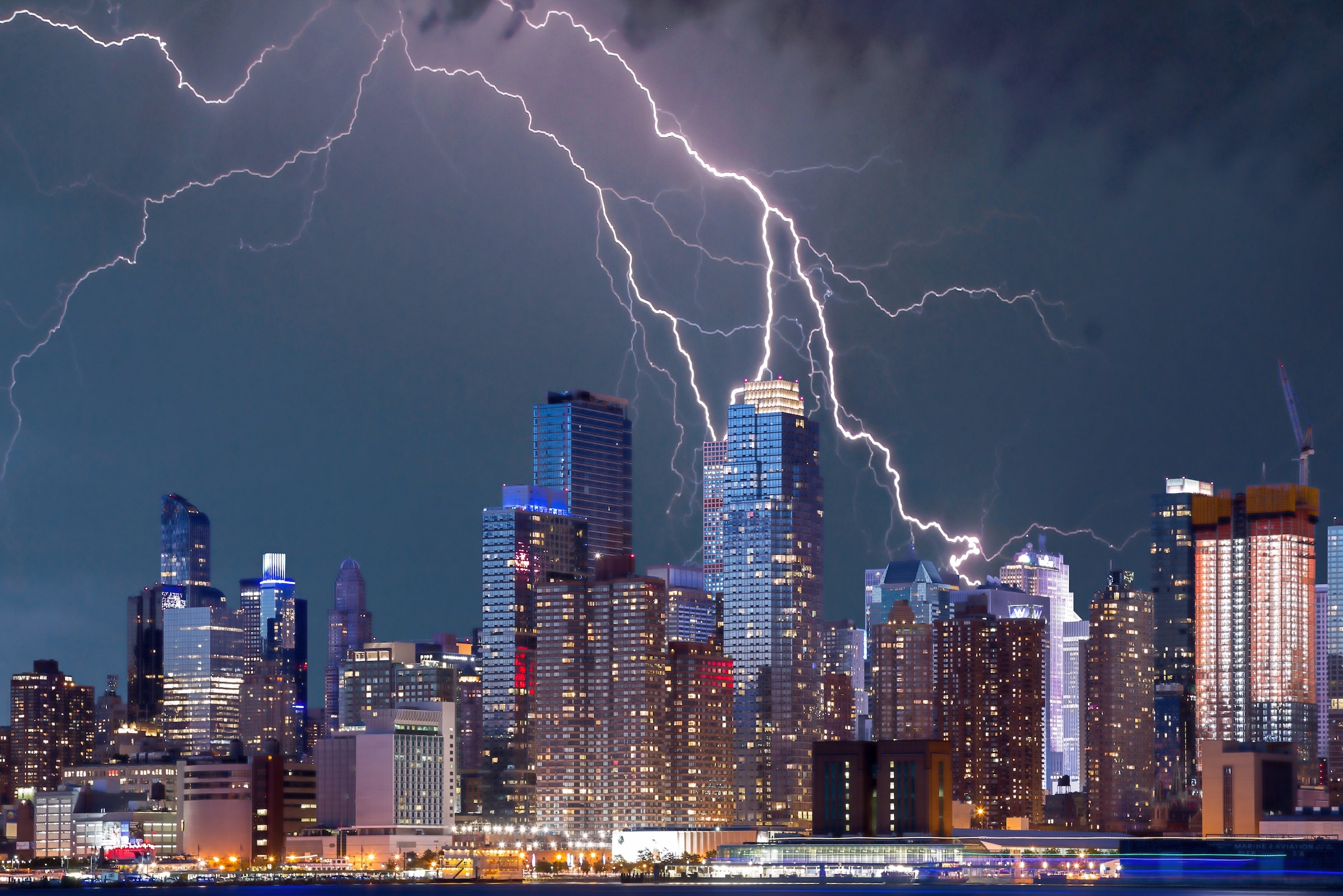 City under a storm - Photo by Pixabay - Pexels